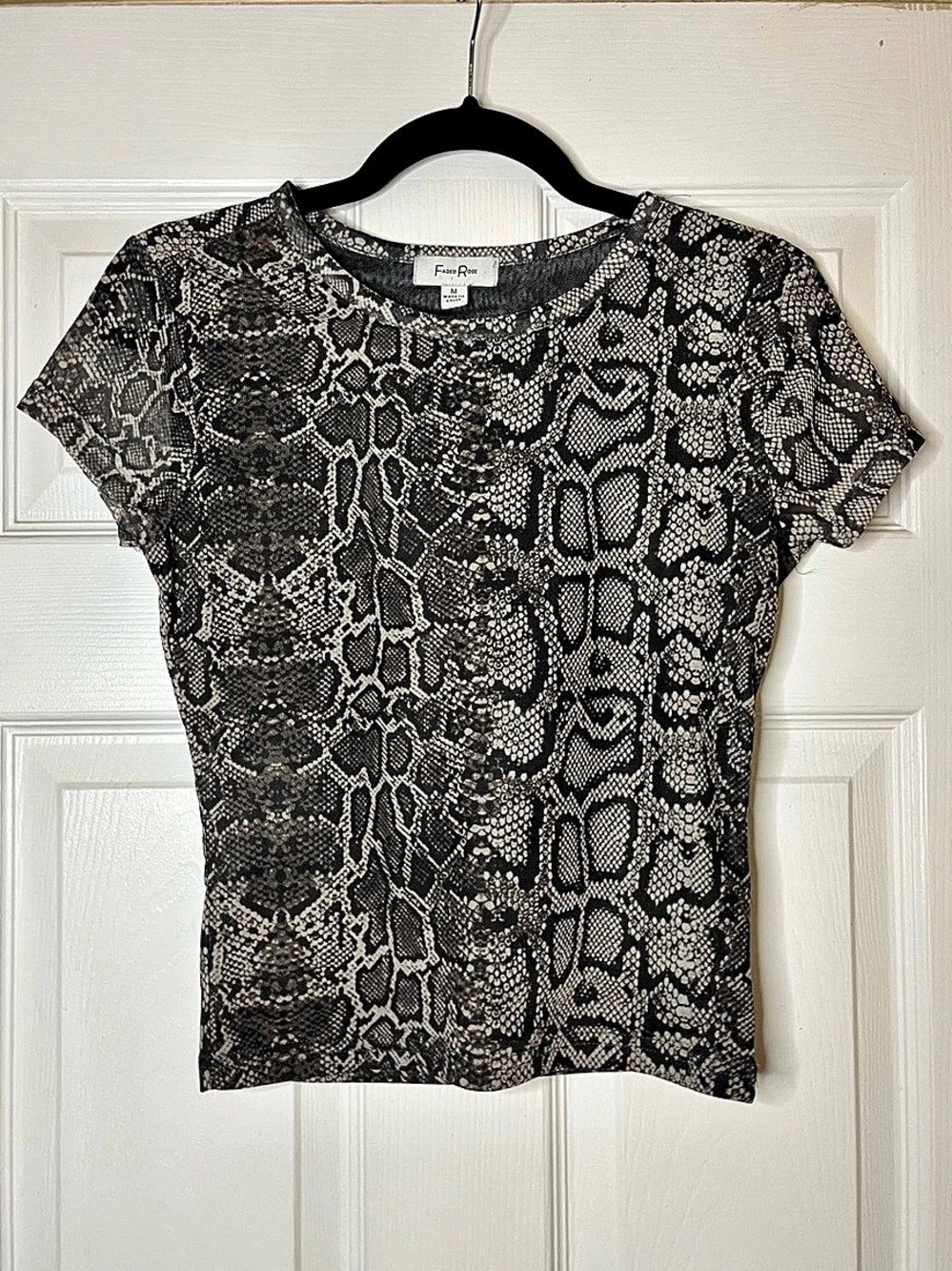 Faded Rose Y2K Inspired Snake Print Short Sleeve Mesh Tee Size Medium